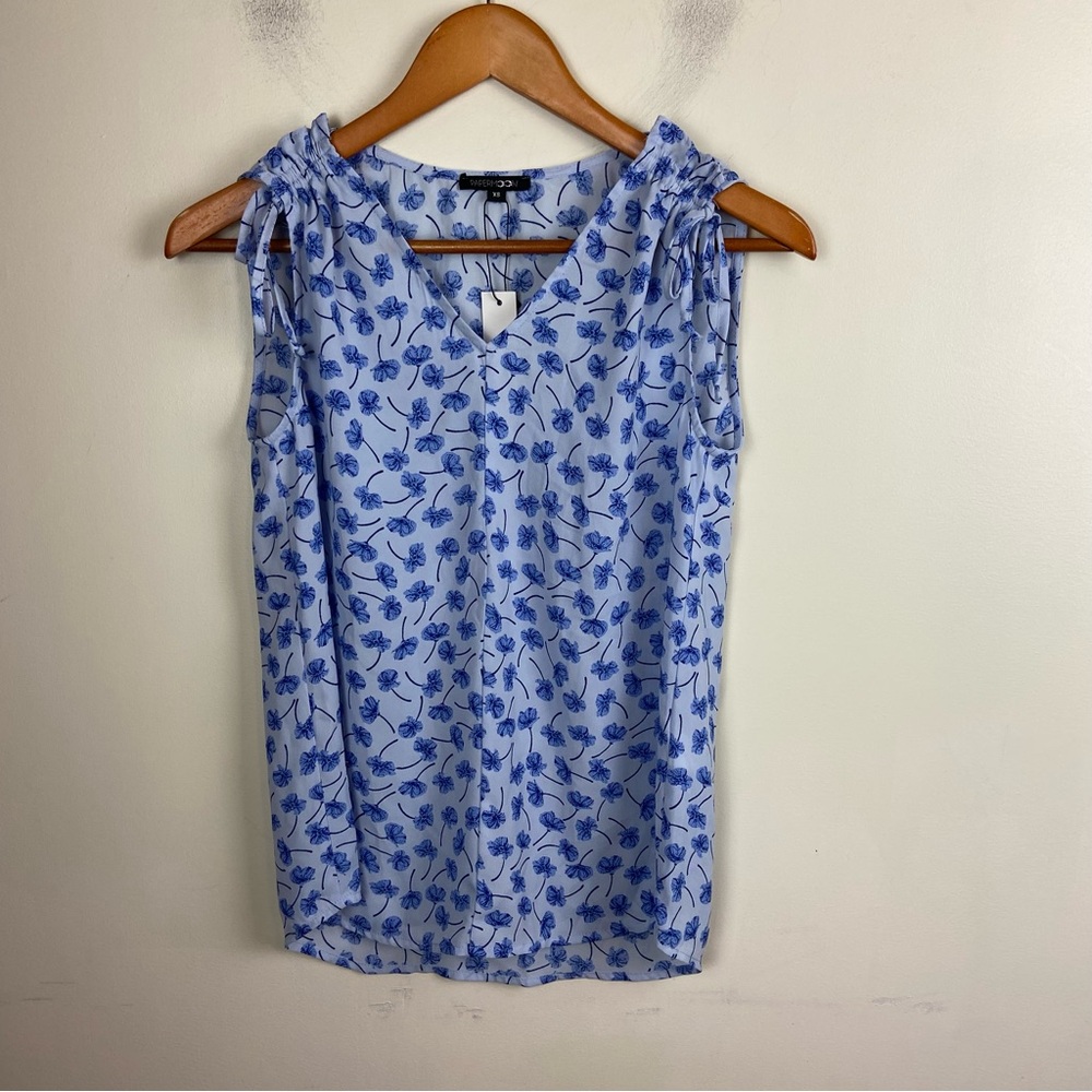 Papermoon Blue Floral‎ Sleeveless Blouse Lightweight Size XS NWT Casual Cottage